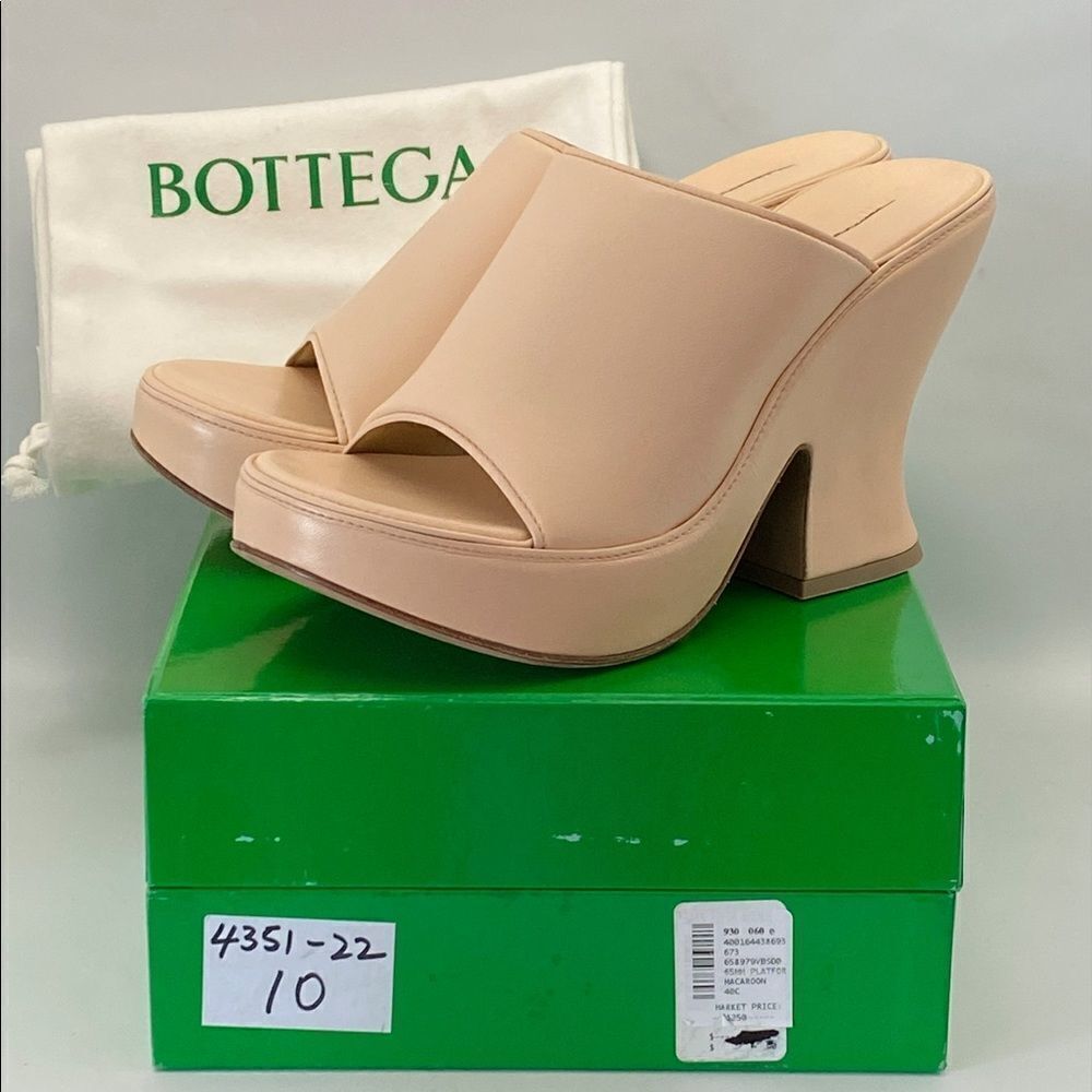 Bottega Veneta Wedge Leather Platform Sandals size 40 - Picture 8 of 10